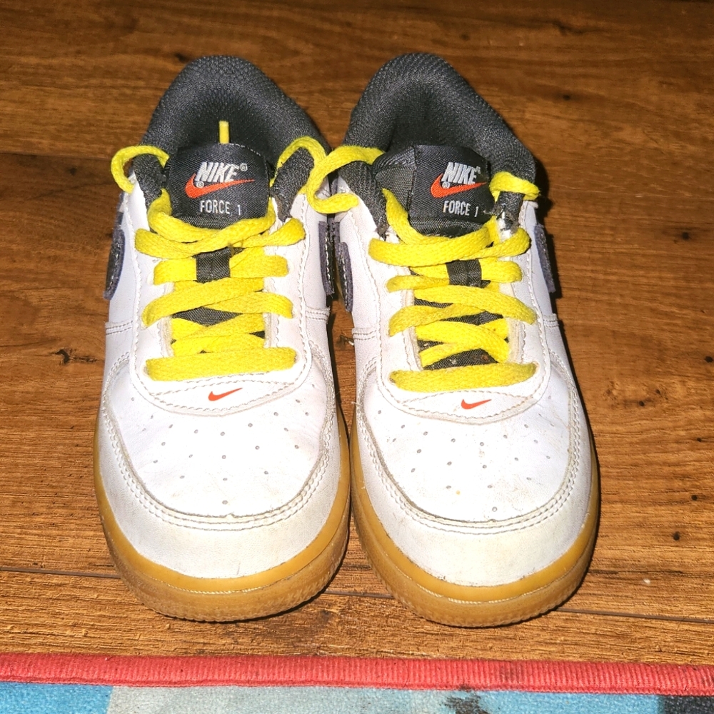 Nike Air Force 1 size 8.5